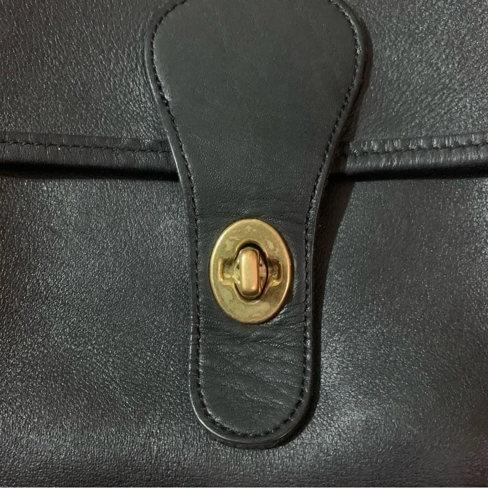 Vintage Coach Station Bag in Black Leather - Style No. 5130